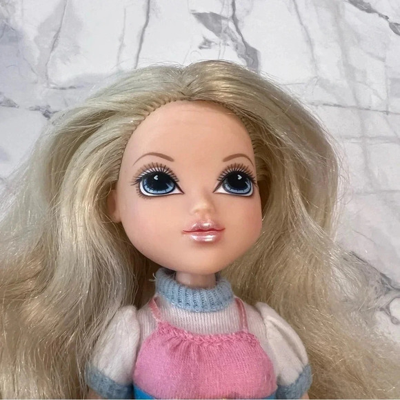 Moxie Girlz Blonde Doll Dressed Pink MGA 2009 Avery Silly Monkey Doll - Picture 2 of 7
